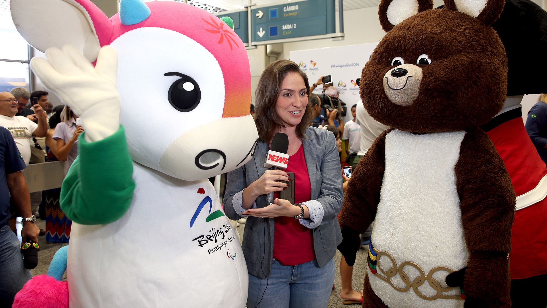 Rio 2016 Receives Mascots from Moscow, Athens, Beijing and London Olympic Games