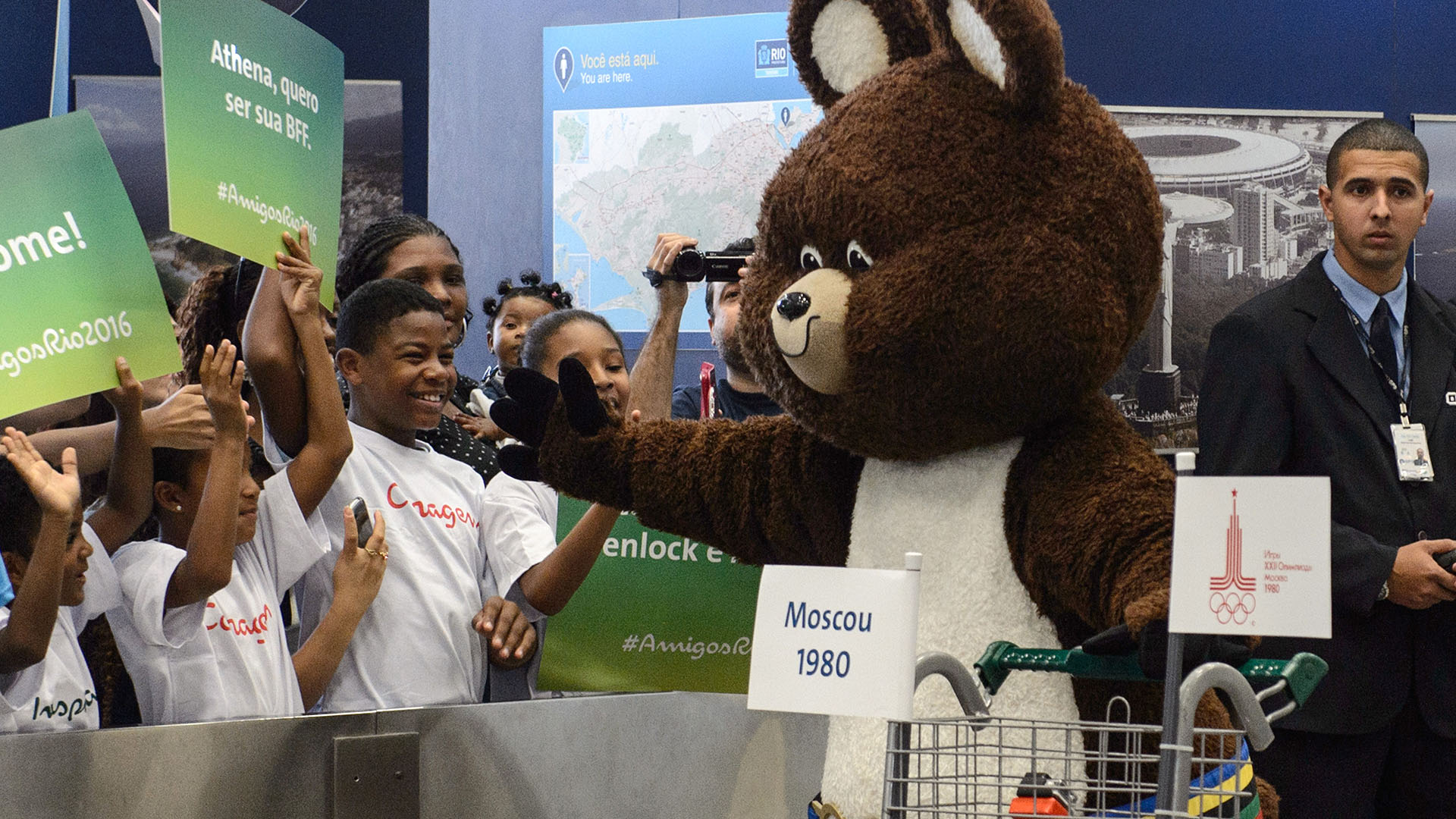 BRAZIL-OLY2016-PREVIOUS MASCOTS-ARRIVAL